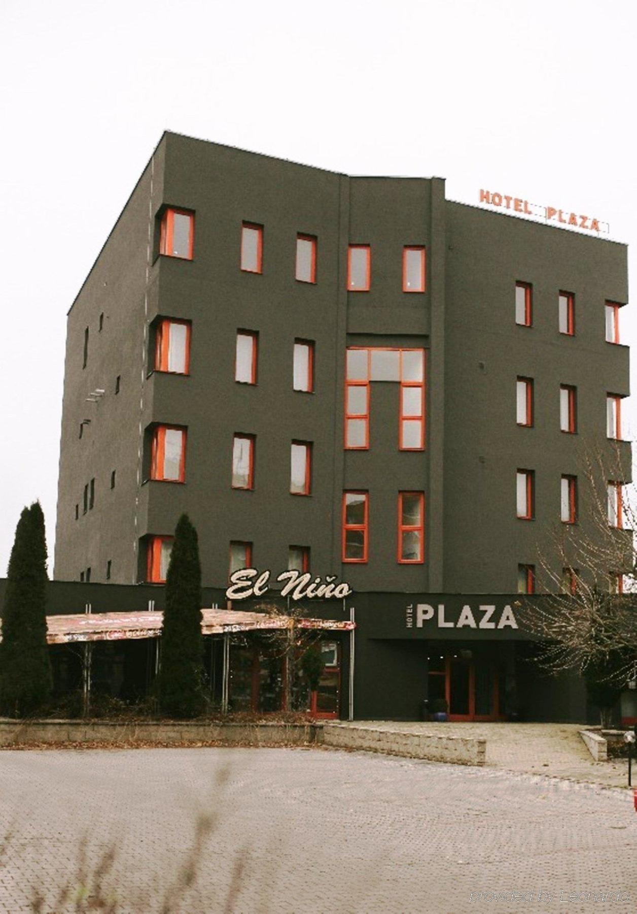 Hotel Plaza Mladá Boleslav Zewnętrze zdjęcie